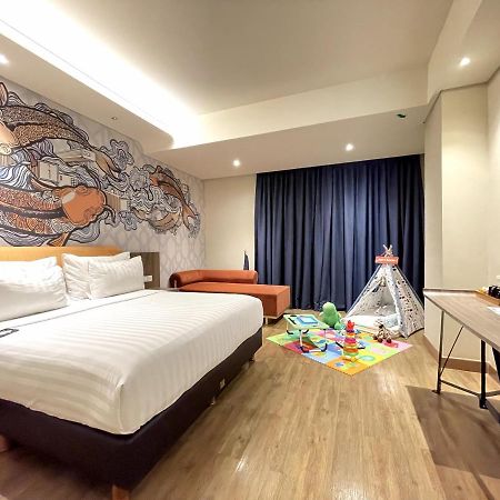 Luminor Hotel Jakarta Kota By Wh Экстерьер фото