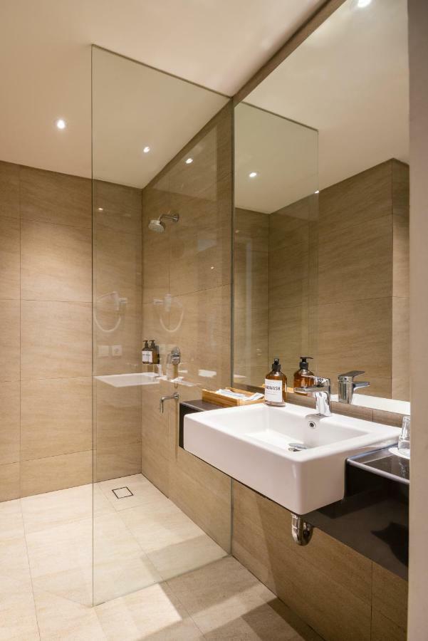Luminor Hotel Jakarta Kota By Wh Экстерьер фото